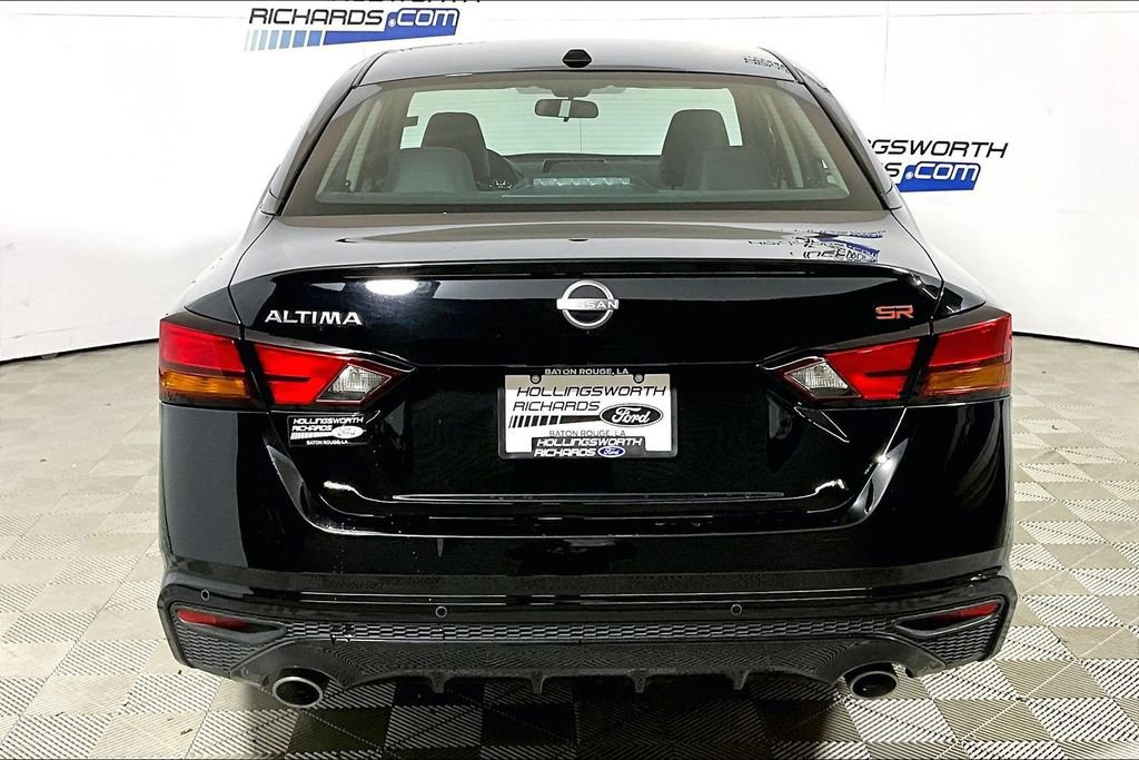 Used 2025 Nissan Altima 2.5 SR image 4