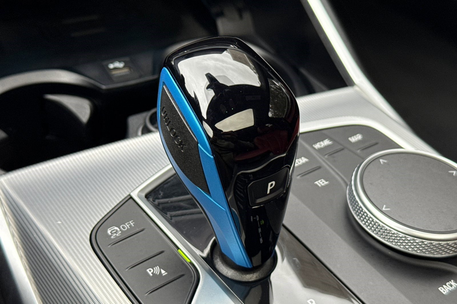 Used 2022 BMW i4 eDrive40 w/ Premium Package image 17