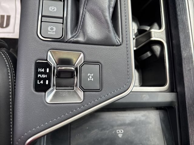 Used 2024 Lexus GX 550 AWD/4WD image 25