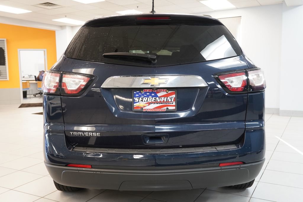 Used 2017 Chevrolet Traverse LS FWD image 11