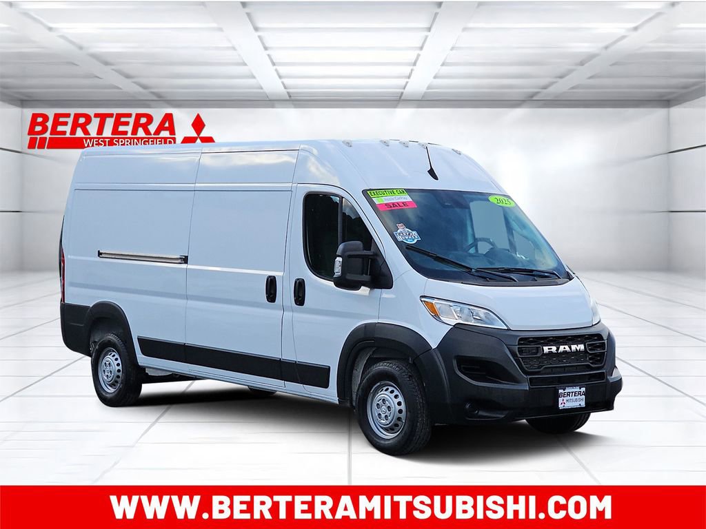 Used 2025 RAM ProMaster 2500 FWD image 1