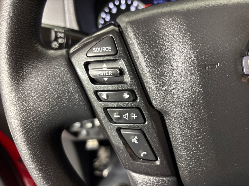 Used 2023 Nissan Frontier SV image 15