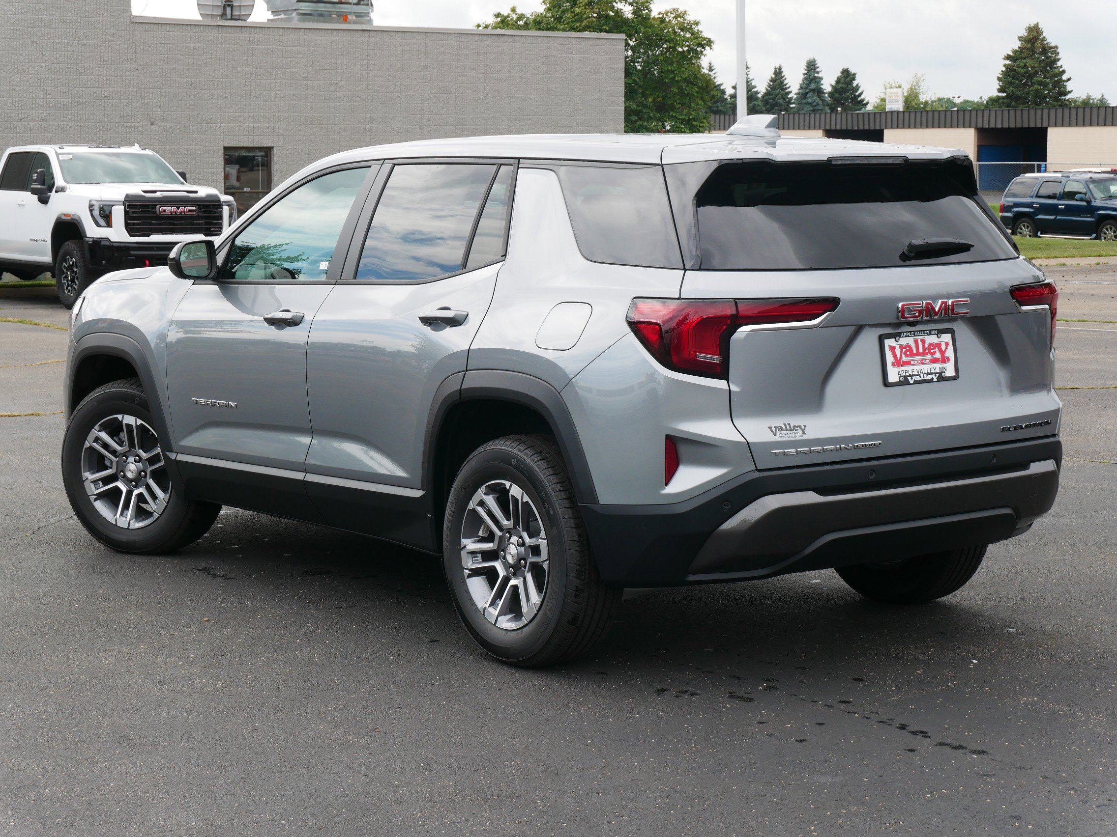 New 2026 GMC Terrain Elevation image 2