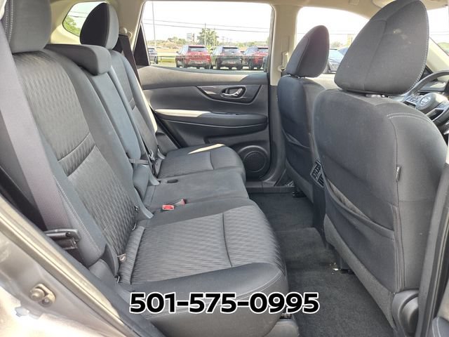 Used 2020 Nissan Rogue SV FWD image 16