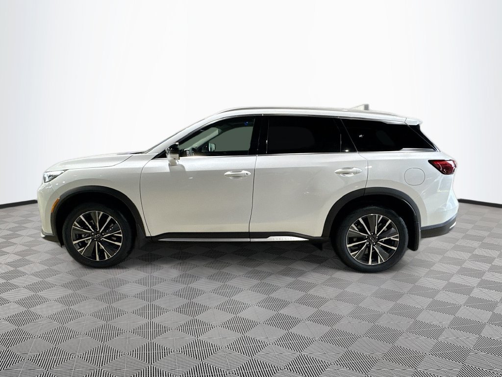 Certified 2026 INFINITI QX60 Luxe w/ Cargo Package FWD image 9