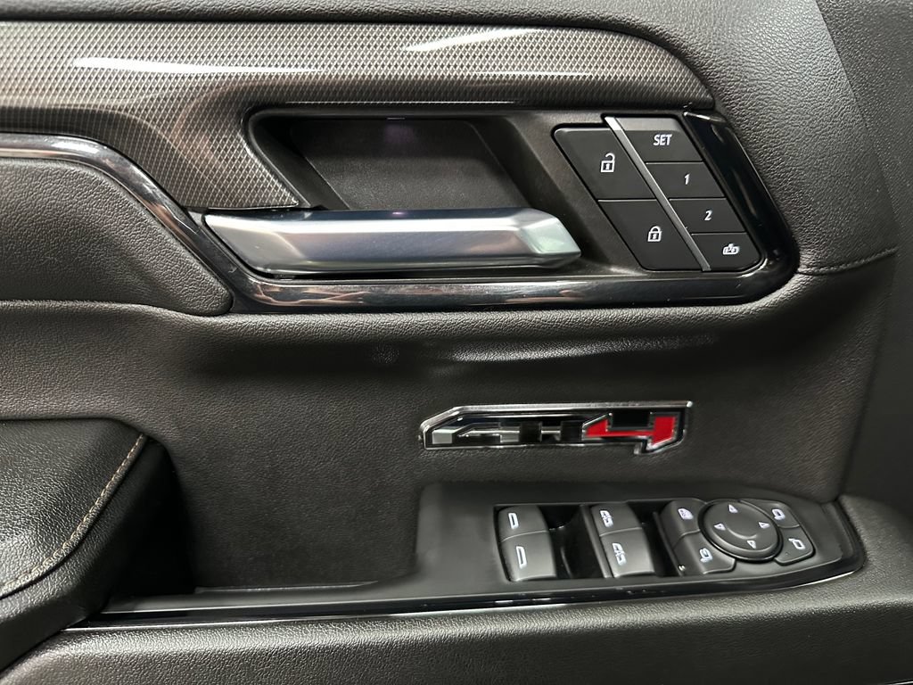 Used 2024 GMC Sierra 1500 AT4 w/ Technology Package AWD/4WD image 18