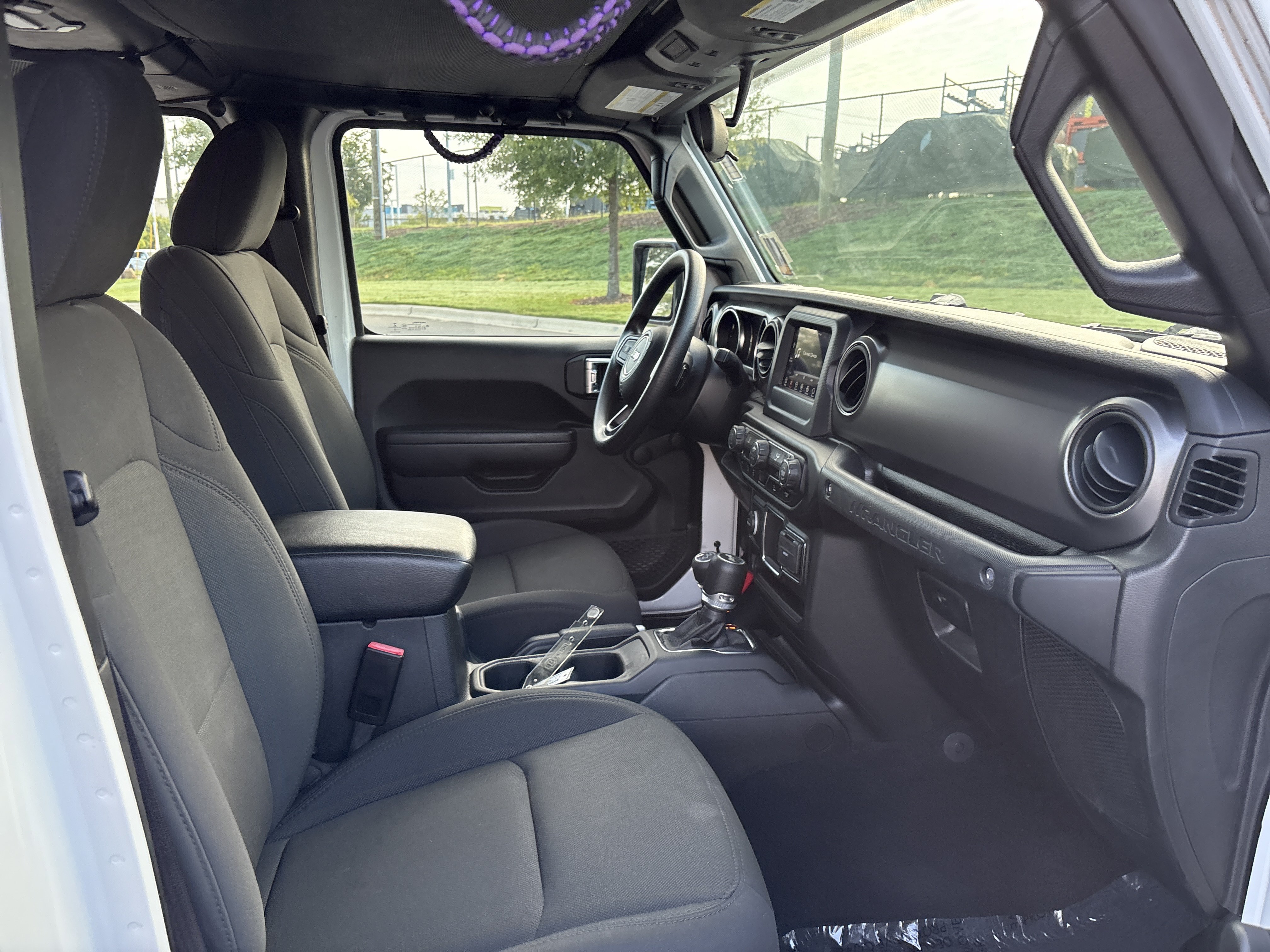 Used 2022 Jeep Wrangler Unlimited Sport AWD/4WD image 24