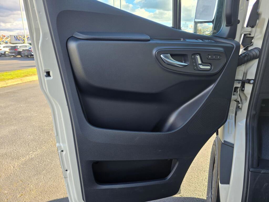 New 2026 Mercedes-Benz Sprinter 144 Cargo image 28