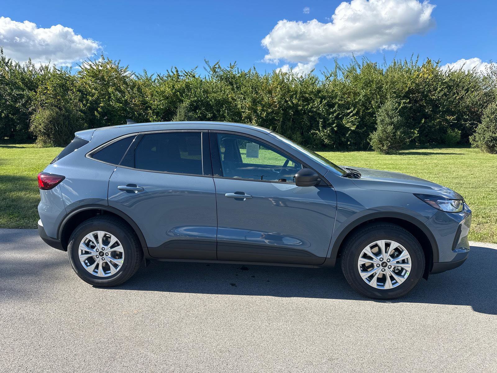 New 2026 Ford Escape Active image 9