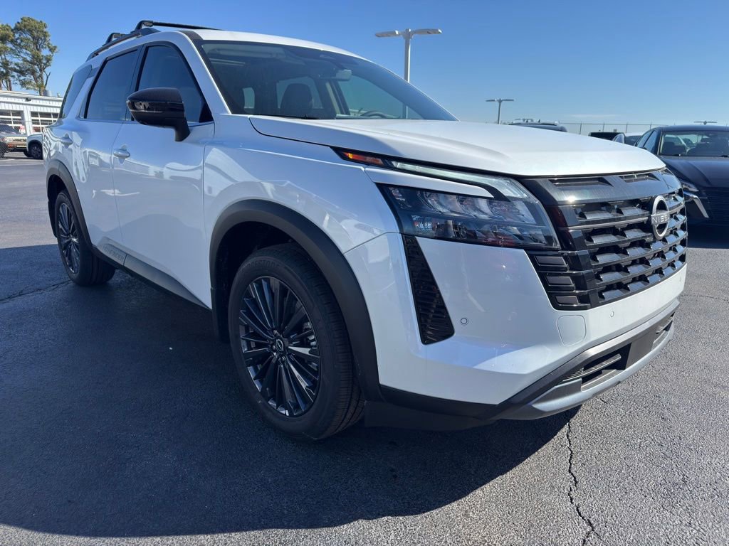 New 2026 Nissan Pathfinder SL w/ SL Premium Package image 7