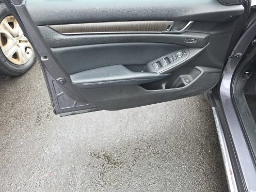 Used 2018 Honda Accord EX-L image 7