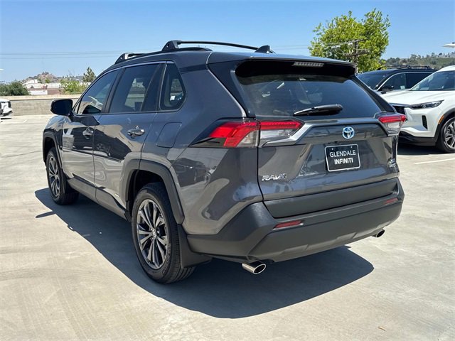 Used 2024 Toyota RAV4 XLE Premium image 3