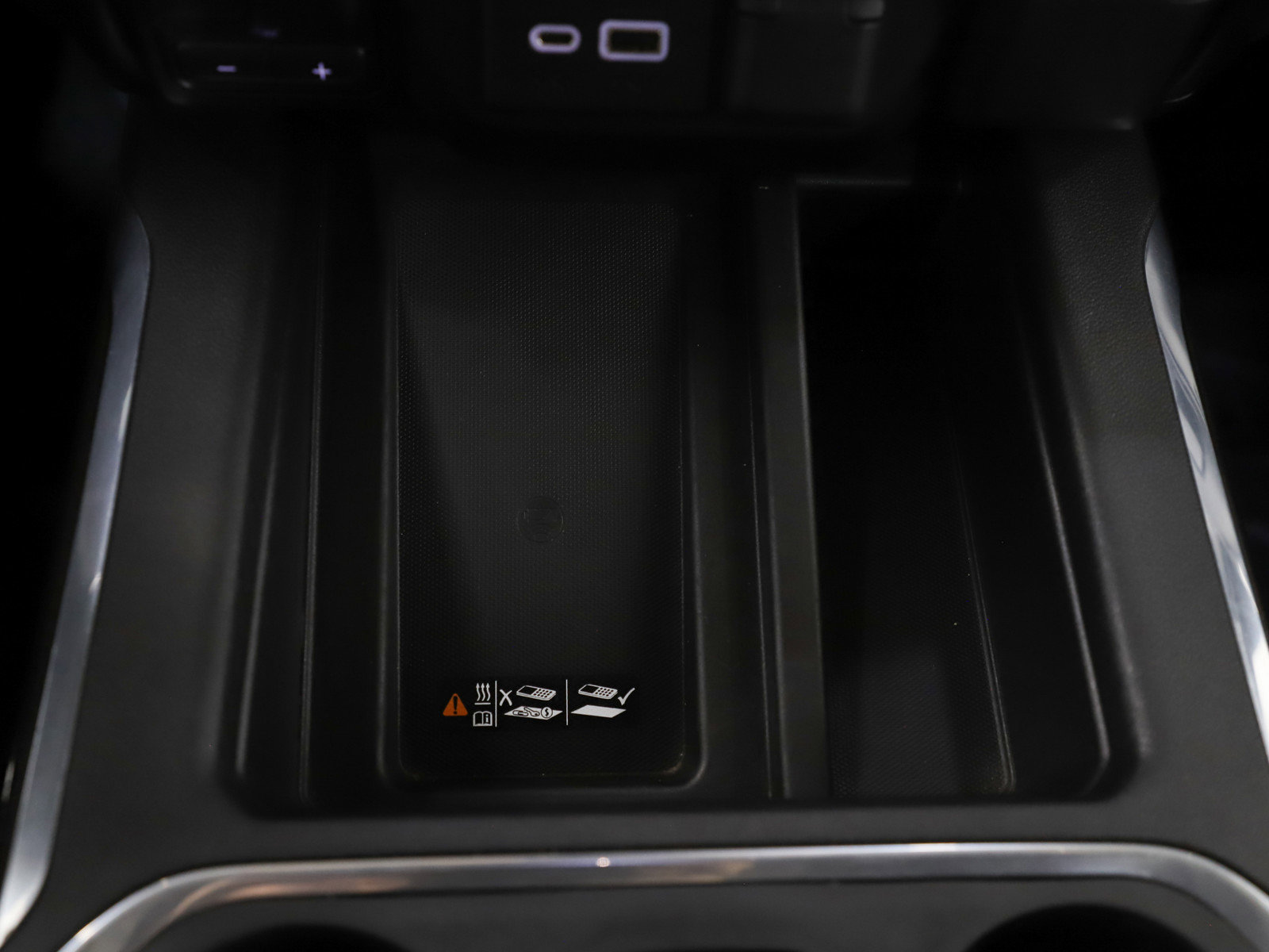 Used 2020 GMC Sierra 1500 SLT w/ SLT Premium Plus Package image 22