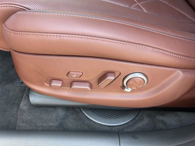 Used 2025 Genesis GV80 3.5T Prestige image 25