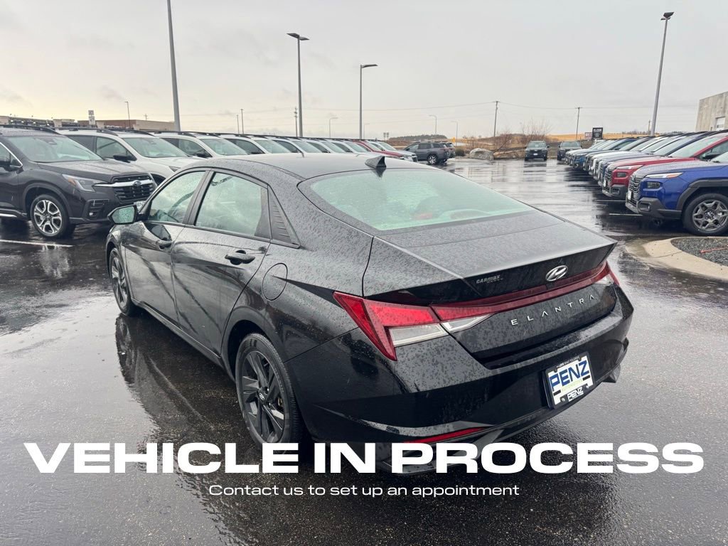 Used 2021 Hyundai Elantra SEL w/ Cargo Package image 5