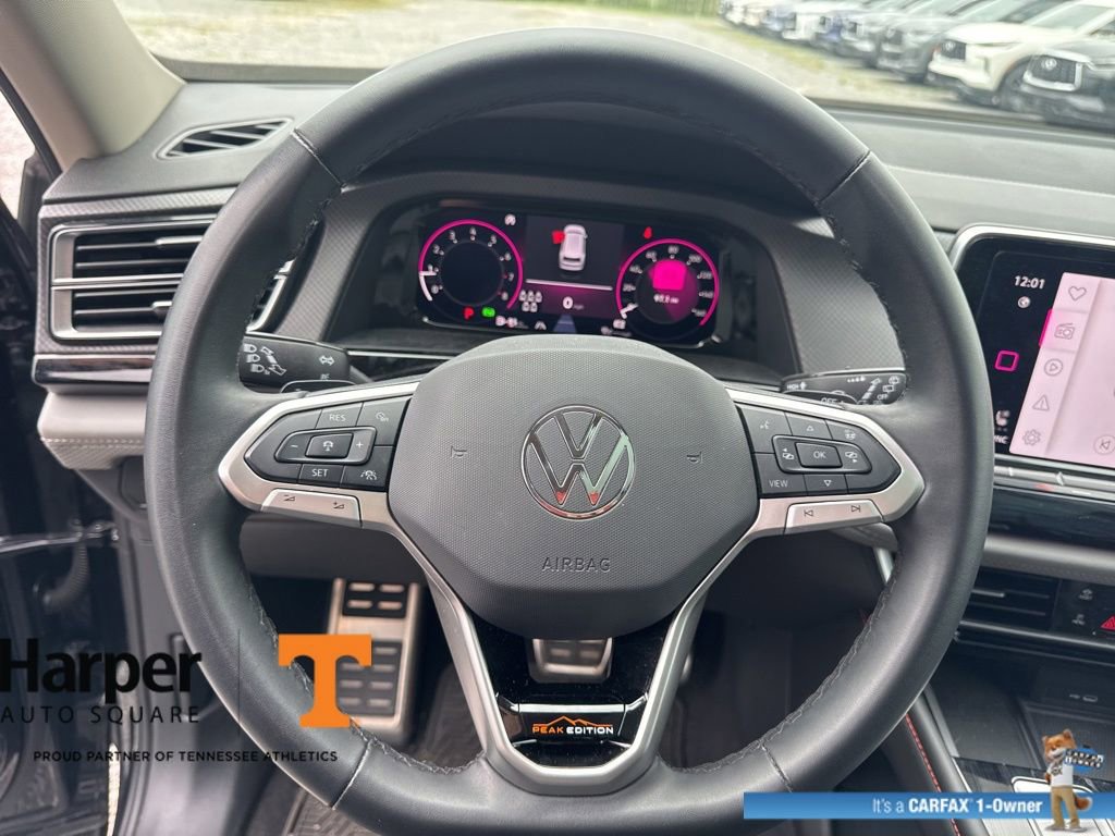 Used 2024 Volkswagen Atlas Peak Edition SE AWD/4WD image 18