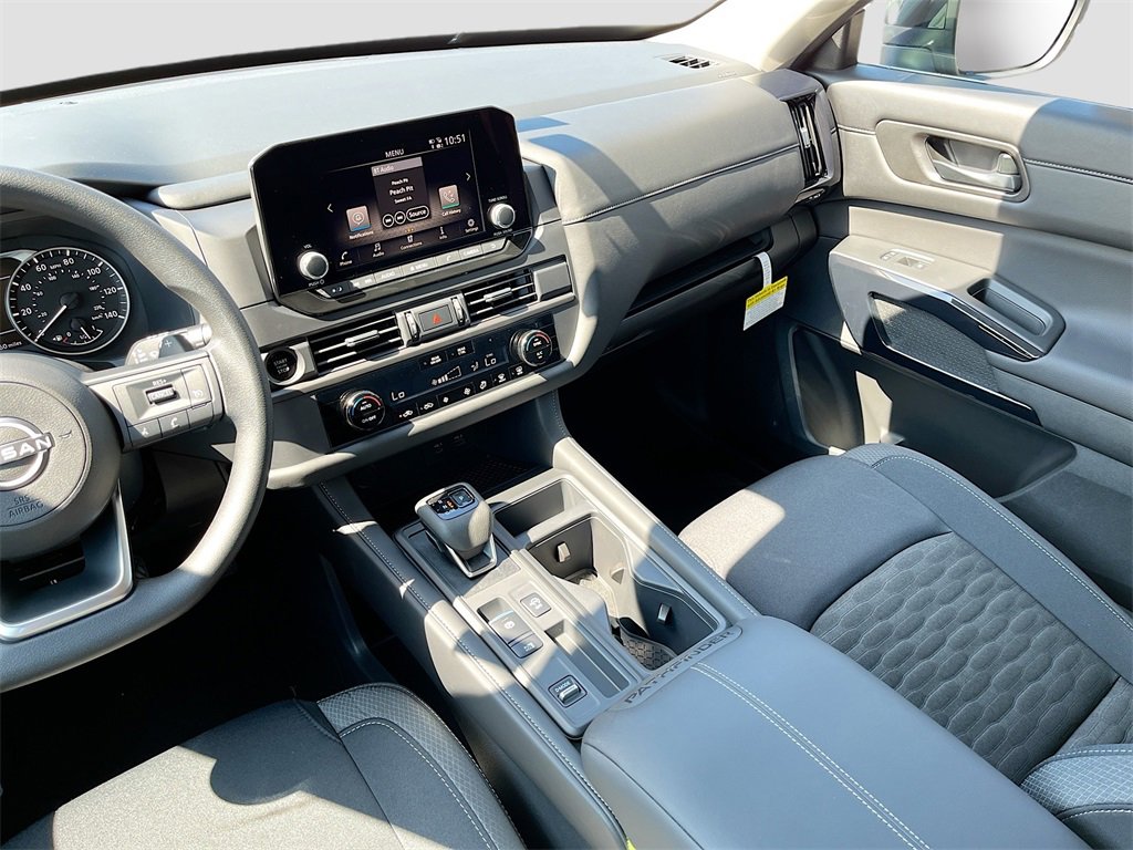 Certified 2025 Nissan Pathfinder S image 20