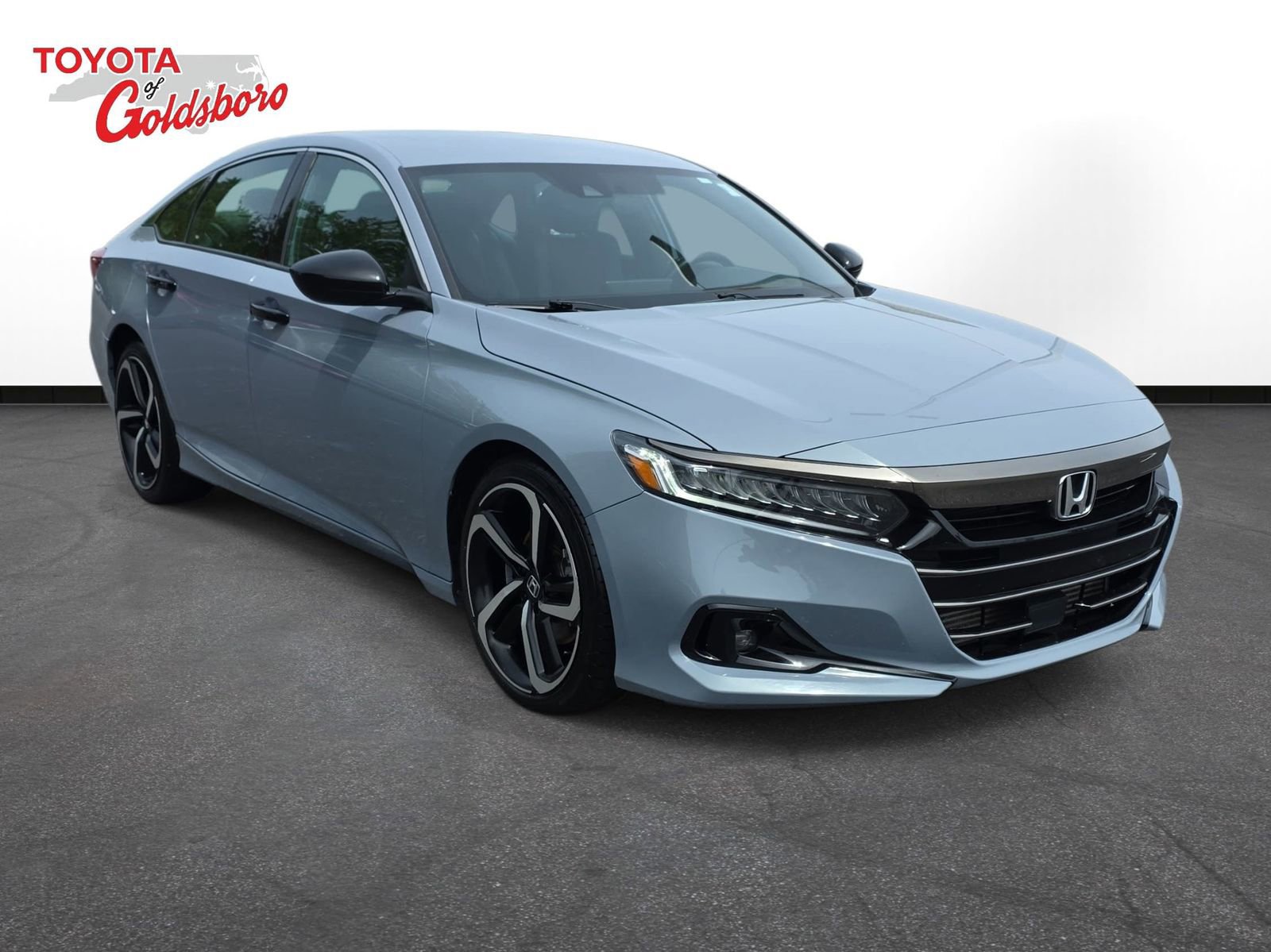 Used 2022 Honda Accord Sport image 3