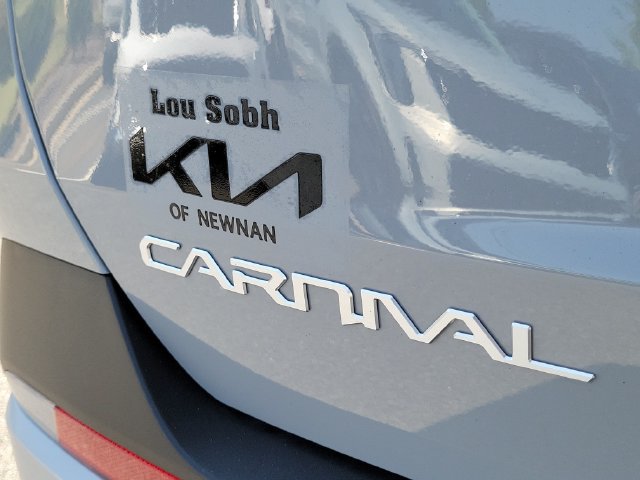 New 2027 Kia Carnival EX FWD image 14