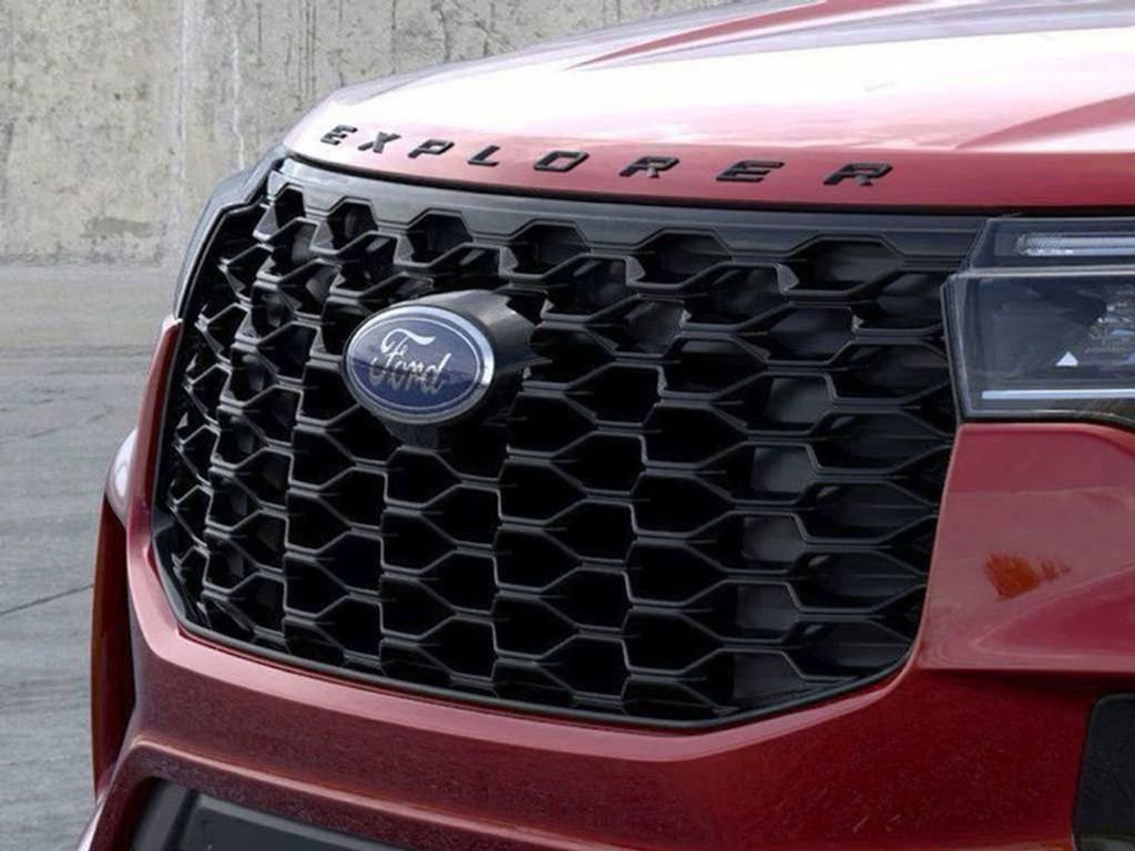New 2025 Ford Explorer ST-Line w/ Premium Package image 40