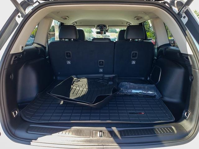 Used 2024 Jeep Grand Cherokee Limited w/ Luxury Tech Group II image 24