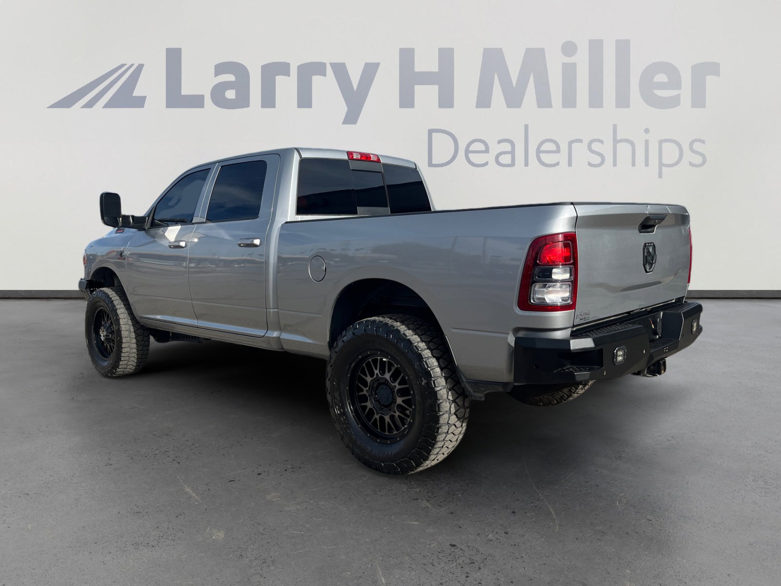 Used 2022 RAM 2500 Tradesman image 3