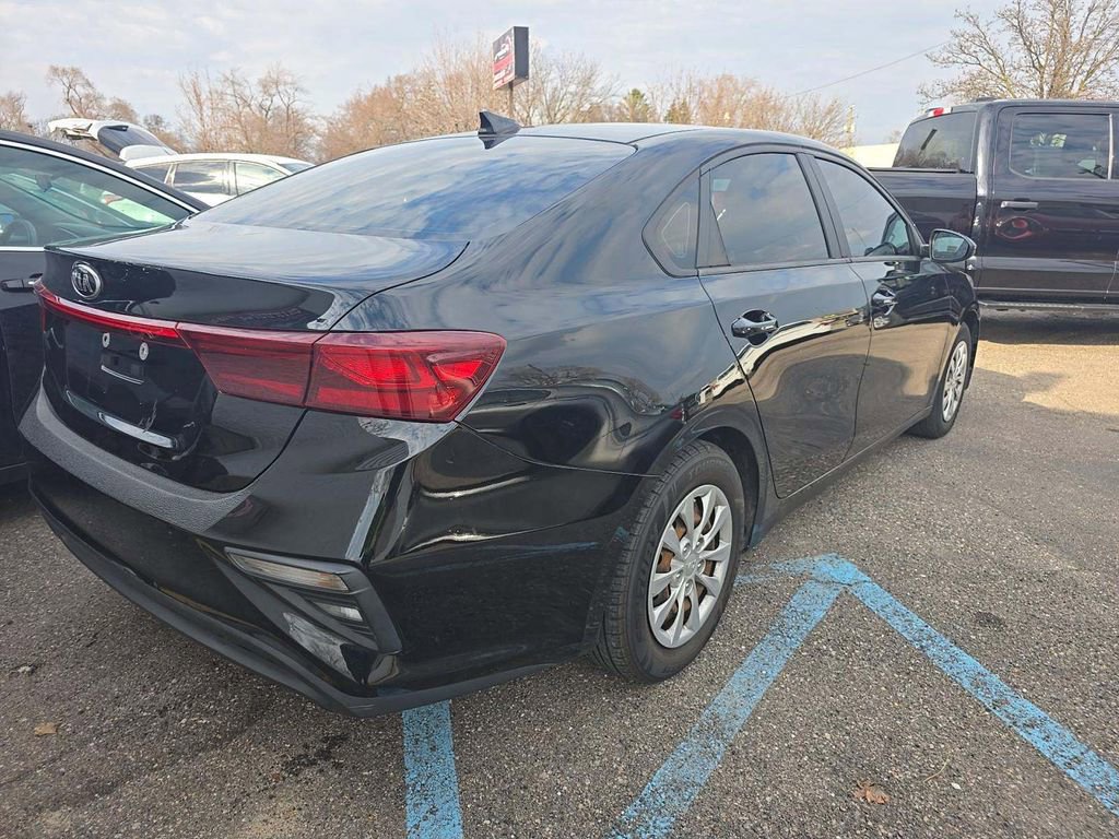 Used 2021 Kia Forte Sedan image 4