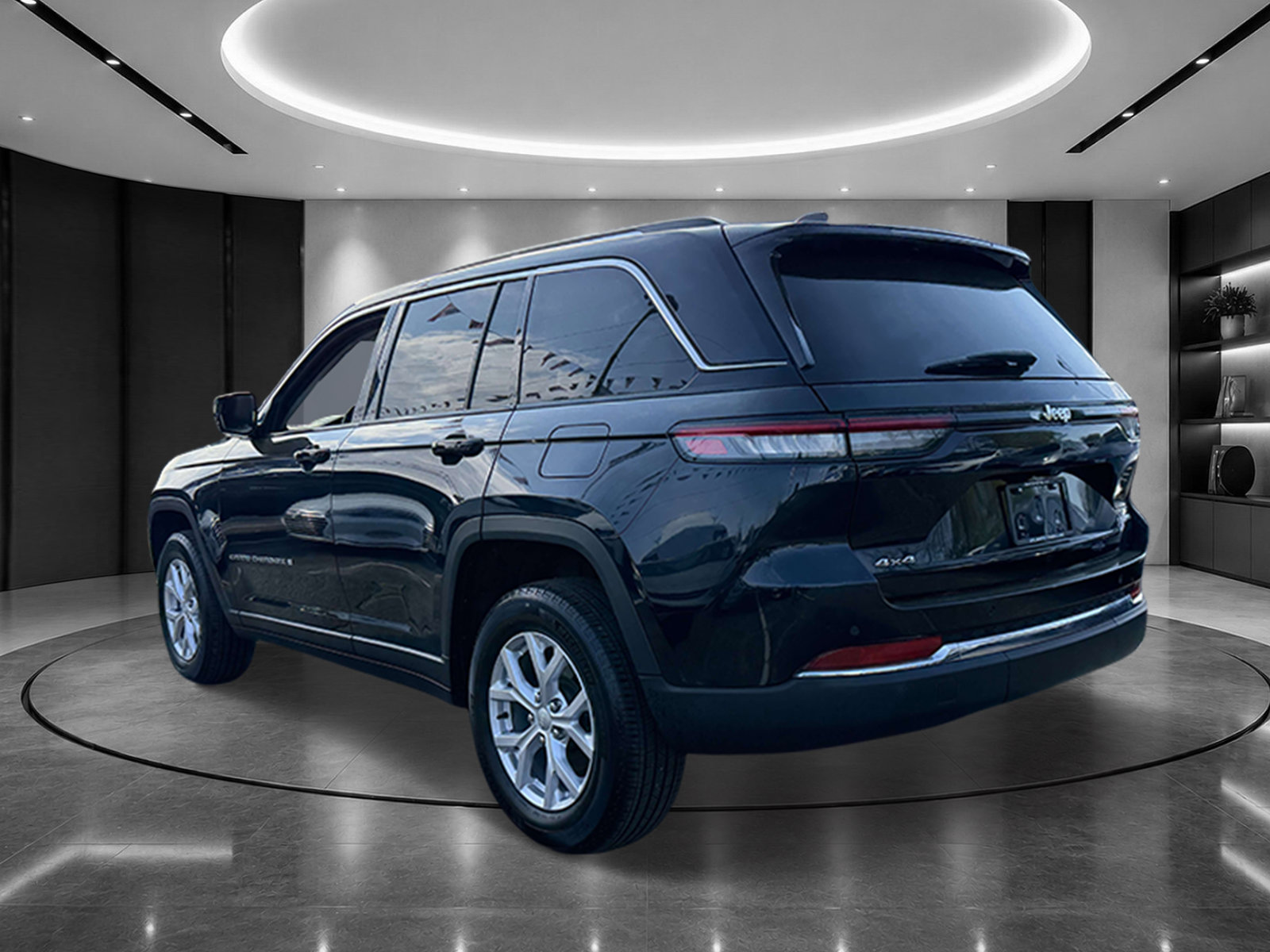 Used 2023 Jeep Grand Cherokee Limited AWD/4WD image 5