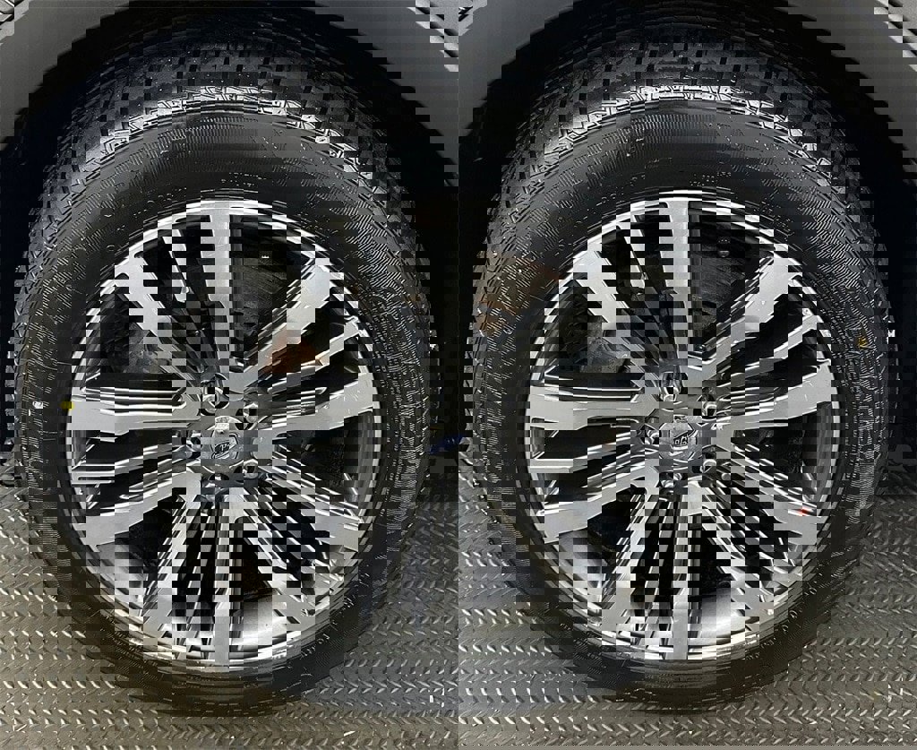 Used 2016 Ford Explorer Platinum image 8