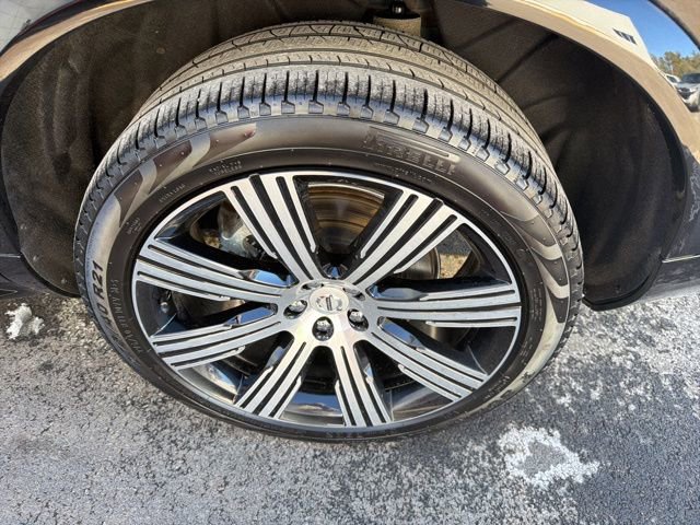 Used 2025 Volvo XC90 T8 Plus w/ Protection Package Premier image 48