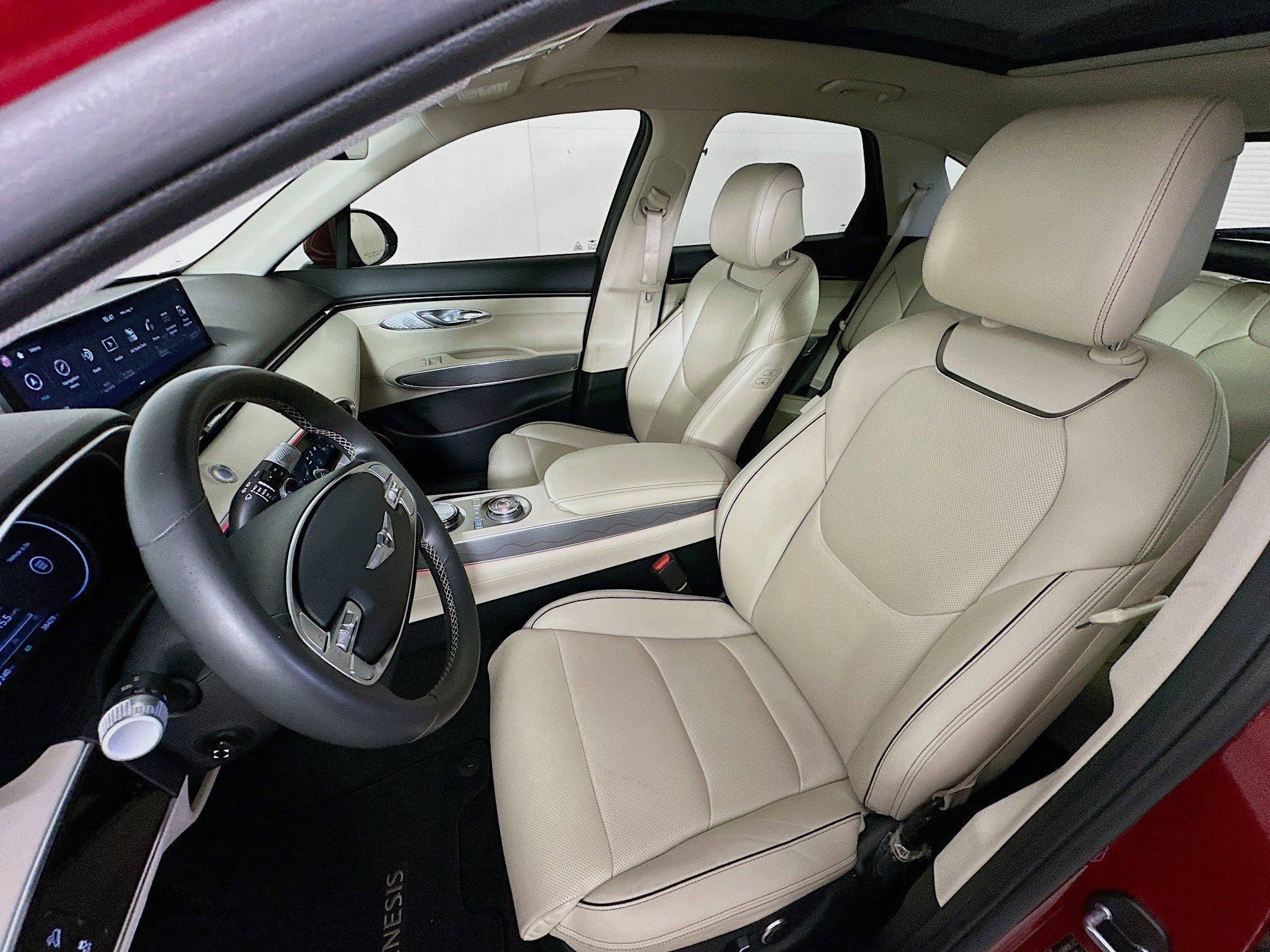 Used 2024 Genesis GV70 2.5T w/ Advanced Package image 13