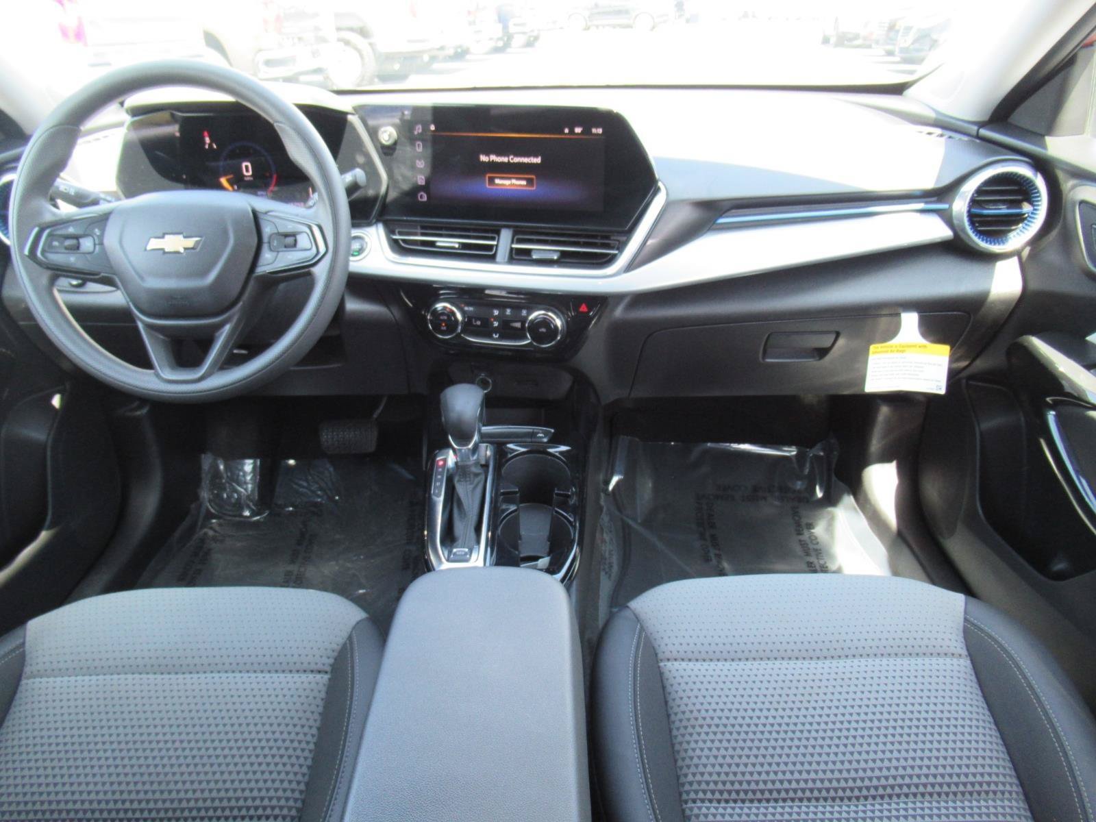 Certified 2024 Chevrolet Trax LT FWD image 12