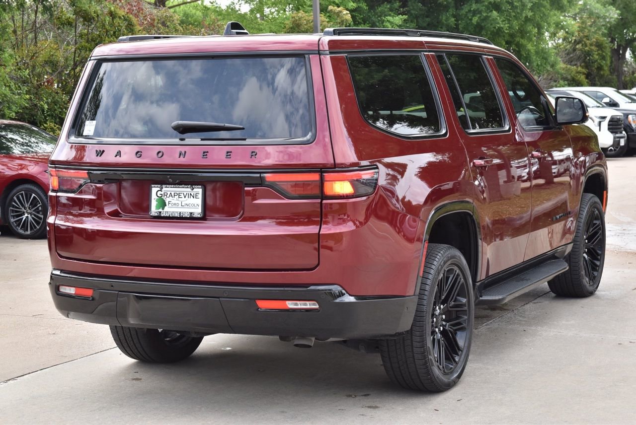 Used 2024 Jeep Wagoneer Series II w/ Convenience Group I image 8