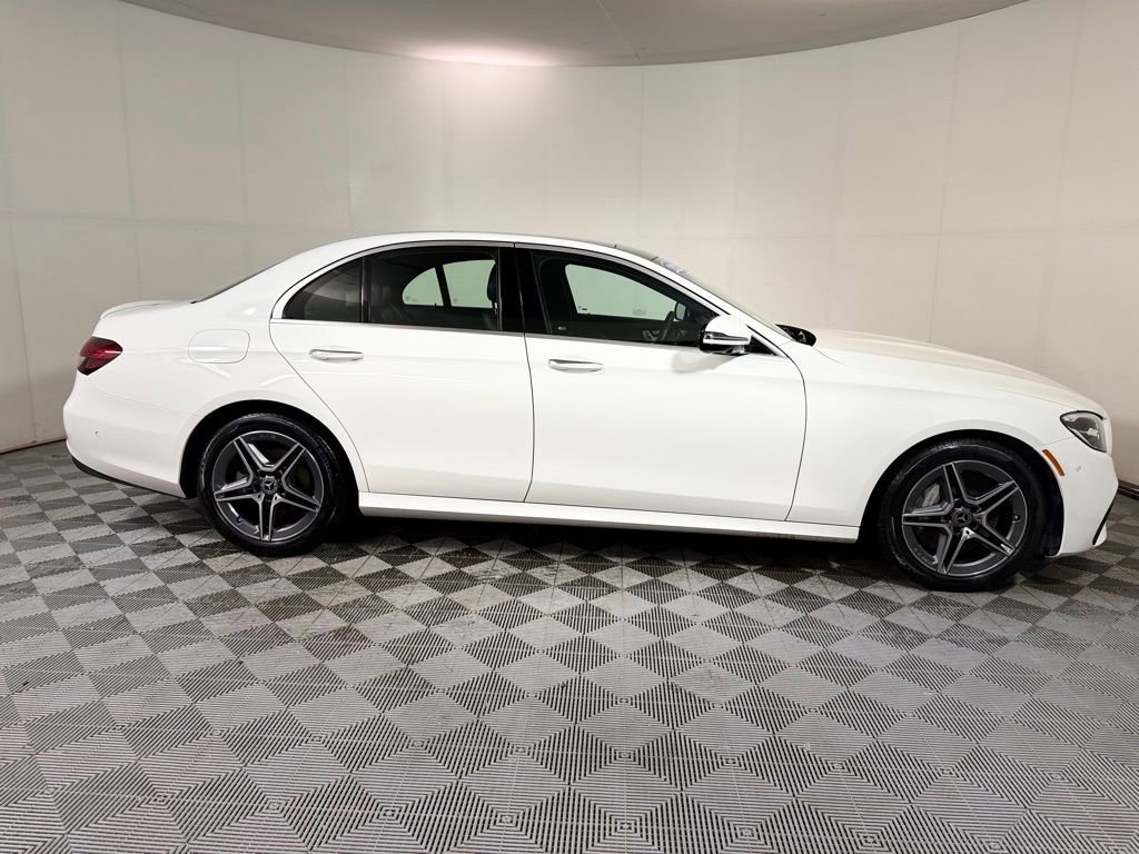 Used 2023 Mercedes-Benz E 350 4MATIC Sedan image 7