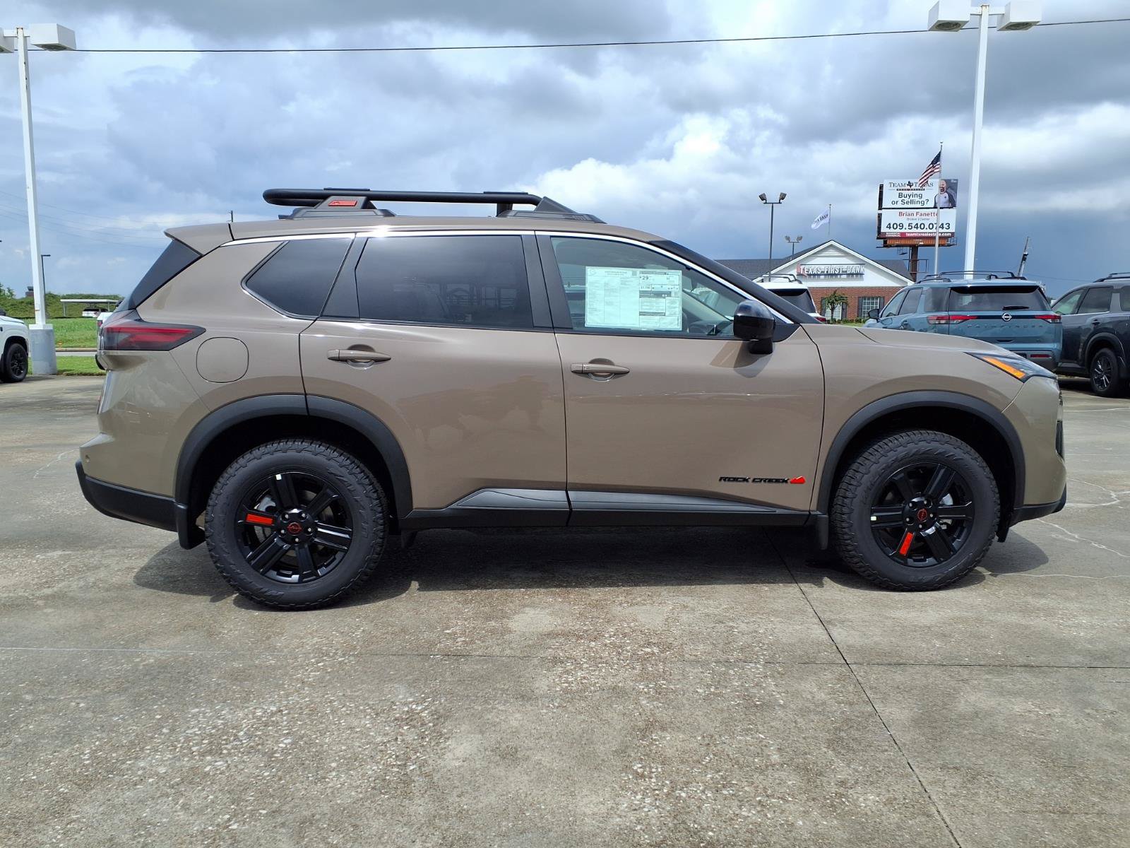 New 2026 Nissan Rogue SV AWD/4WD image 8