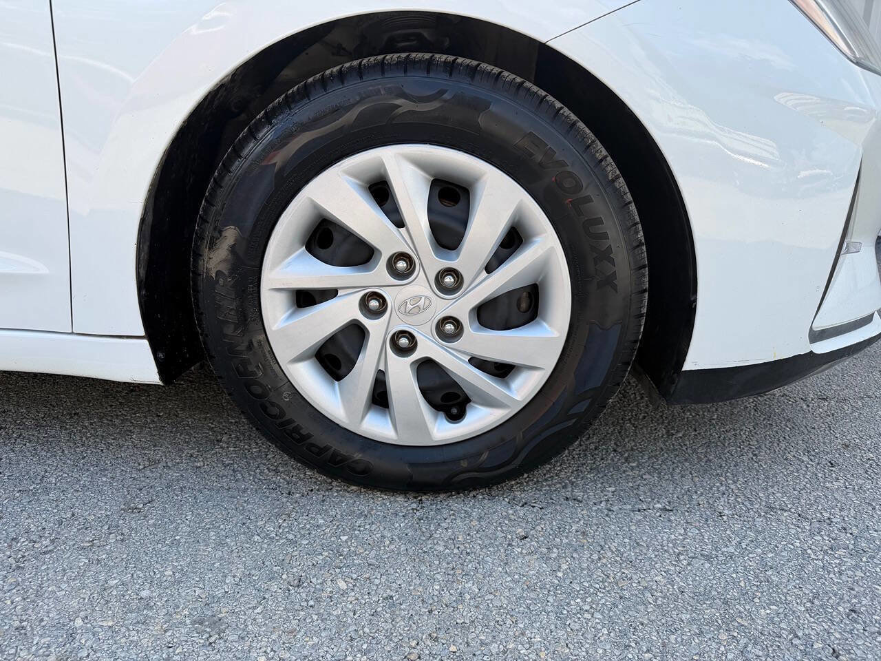 Used 2019 Hyundai Elantra SE w/ Cargo Package FWD image 33