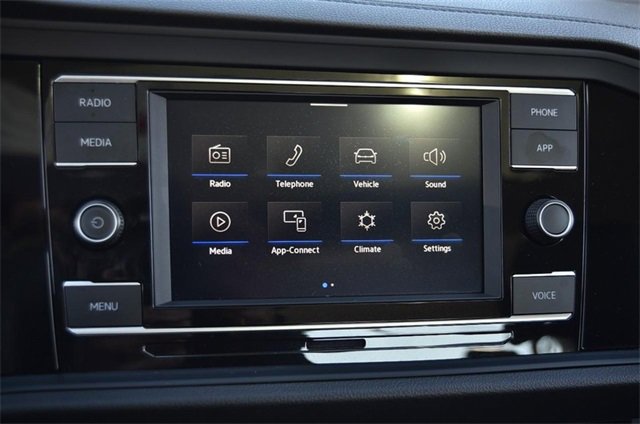 Certified 2024 Volkswagen Jetta SE w/ Panoramic Sunroof Package image 14