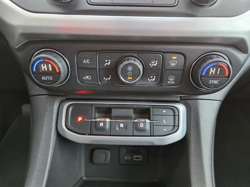 Used 2022 GMC Acadia SLT w/ Preferred Package image 20