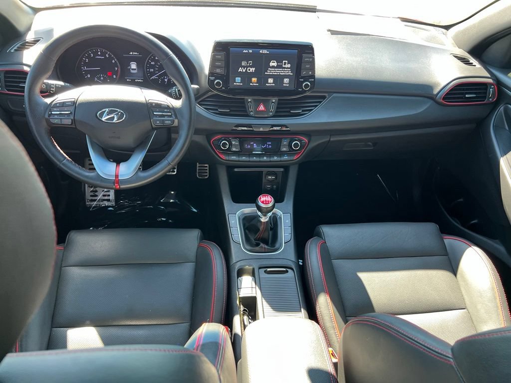 Used 2018 Hyundai Elantra GT Sport FWD image 16