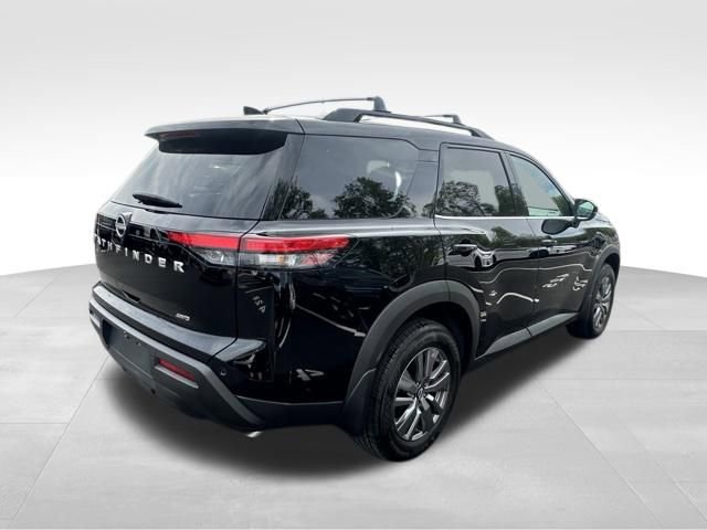 Used 2025 Nissan Pathfinder SV AWD/4WD image 7