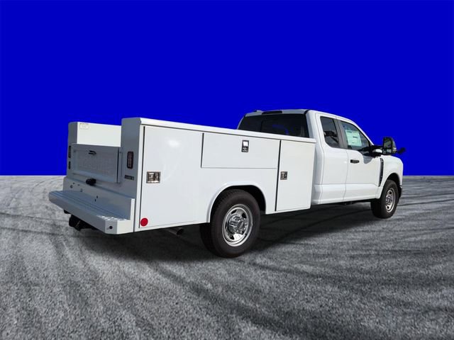 New 2025 Ford F350 XL w/ XL Chrome Package image 4
