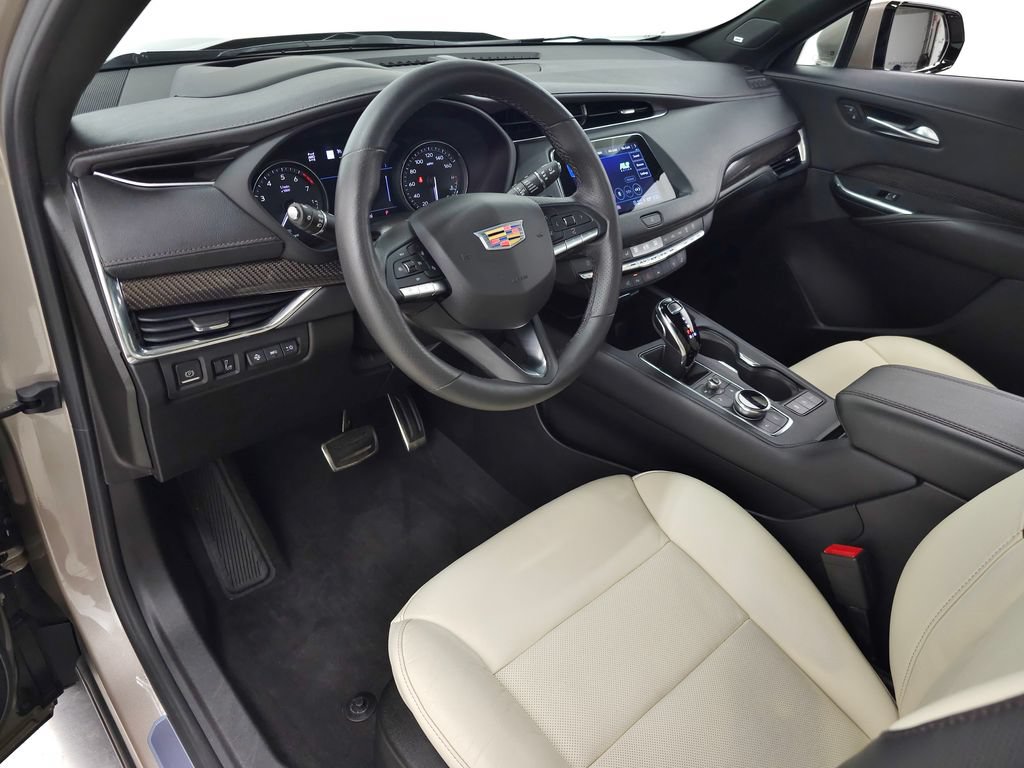 Used 2023 Cadillac XT4 Sport AWD/4WD image 15