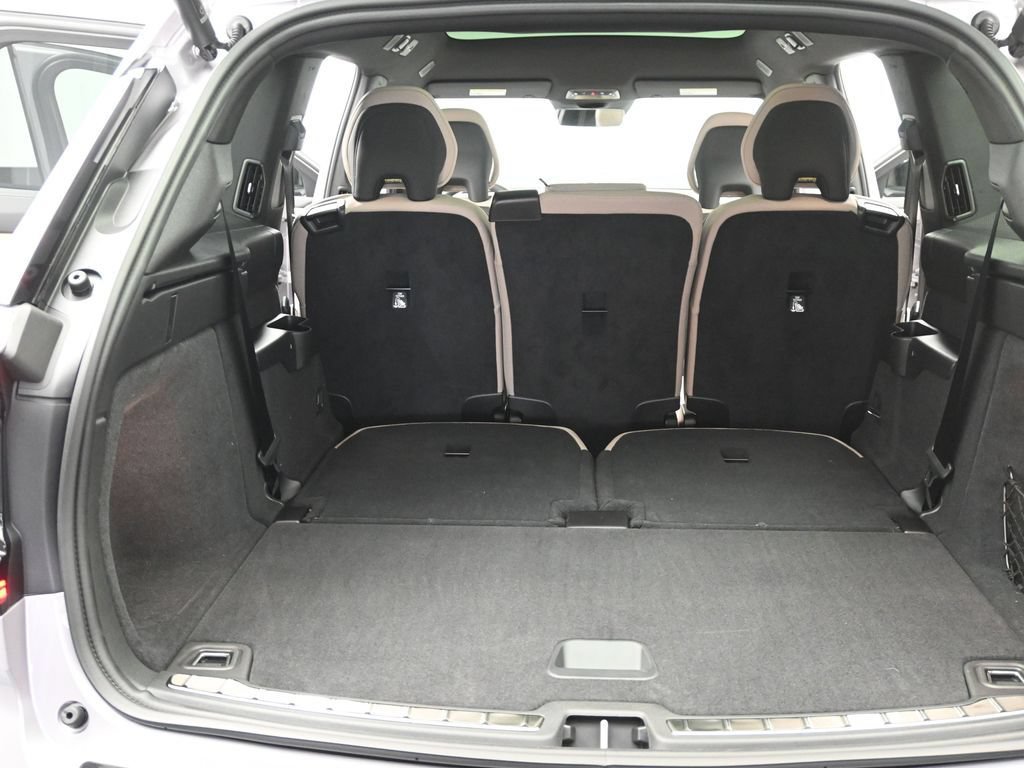 New 2026 Volvo EX90 Ultra AWD/4WD image 9