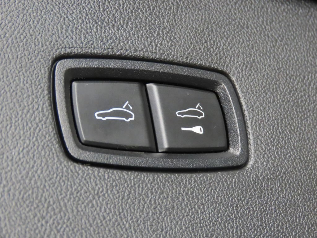 Certified 2023 Porsche Cayenne Coupe AWD/4WD image 50