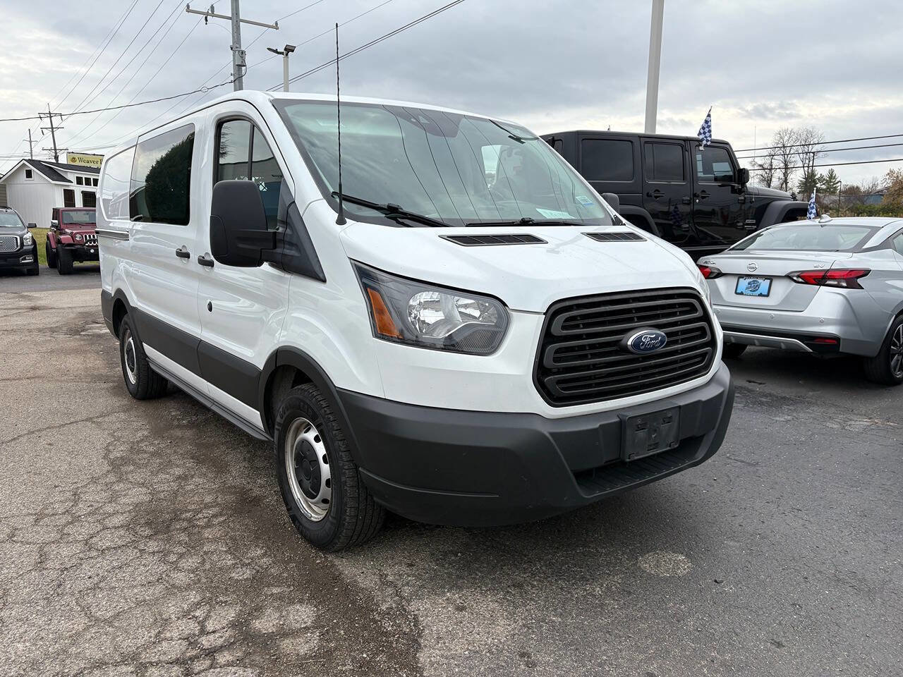 Used 2019 Ford Transit 150 130 Low Roof image 3