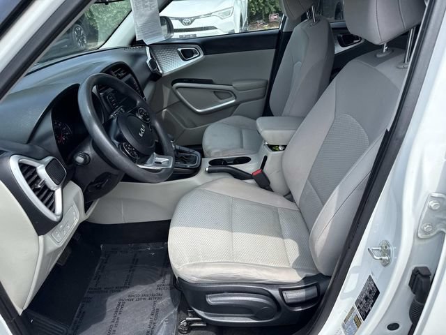 Used 2022 Kia Soul LX w/ Technology Package FWD image 14