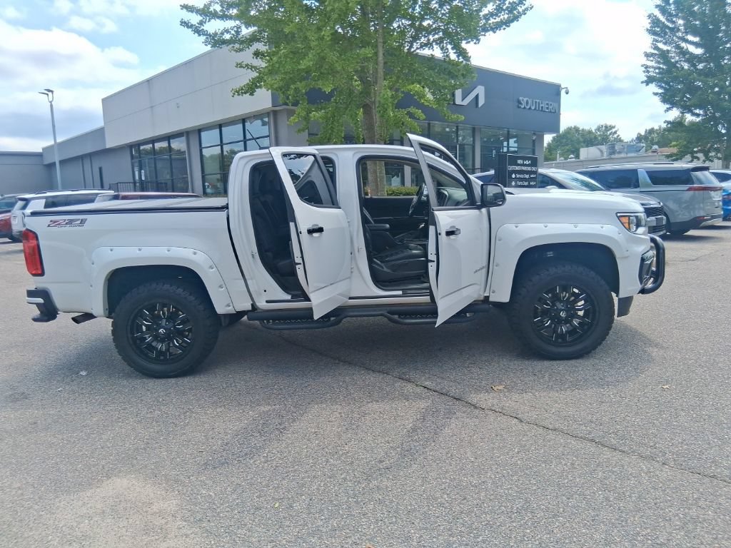 Used 2022 Chevrolet Colorado Z71 w/ Safety Package AWD/4WD image 18