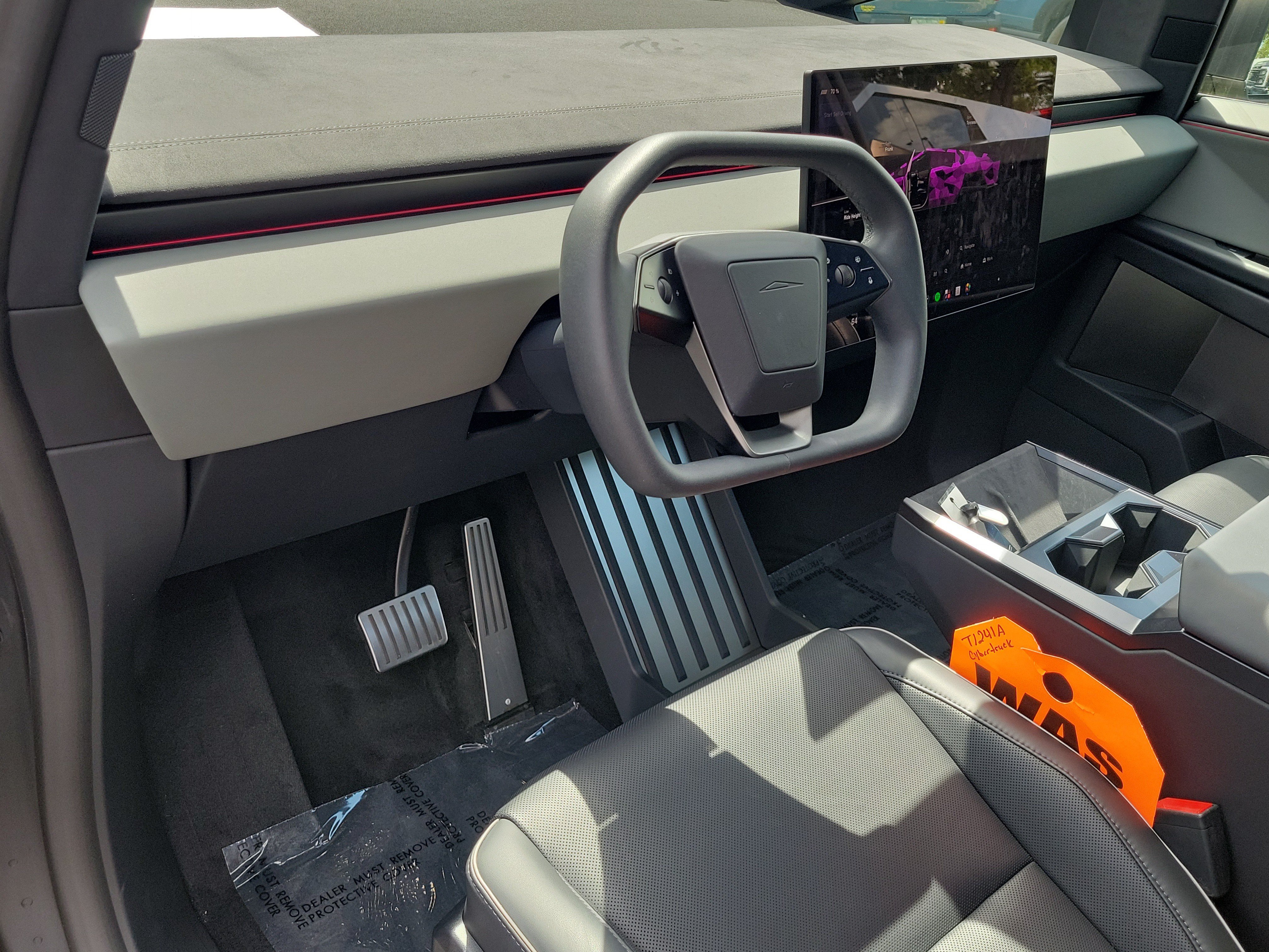 Used 2024 Tesla Cybertruck Cyberbeast AWD/4WD image 18