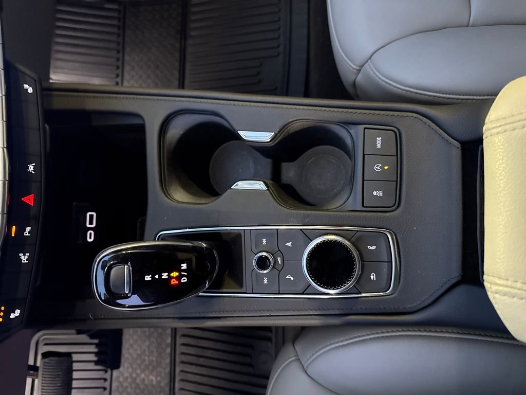 Used 2022 Cadillac XT4 Premium Luxury w/ Enhanced Visibility Package image 28