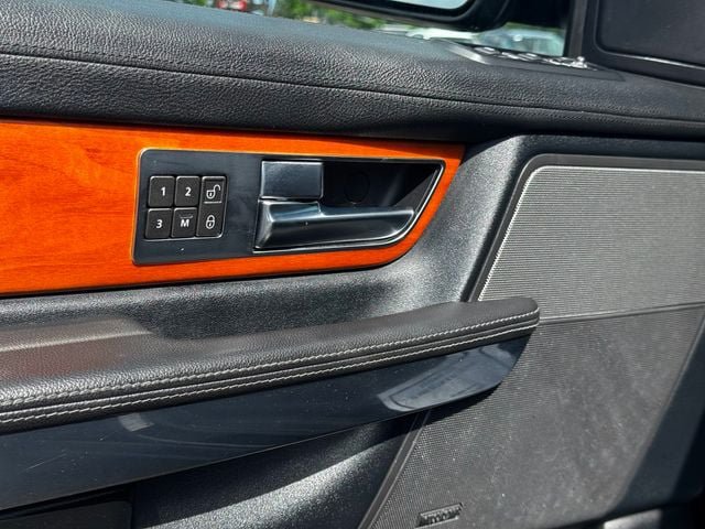 Used 2010 Land Rover Range Rover Sport HSE AWD/4WD image 14